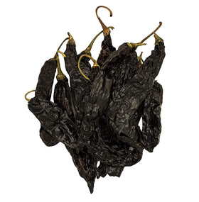 1400s Spices pasilla negro sealed bag preserves freshness for everyday cooking.