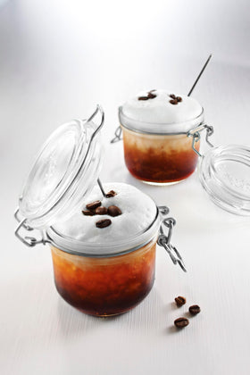 1883 Maison Routin Dulce de Leche Syrup 1 liter bottle presents long shelf life and party-friendly drinks.