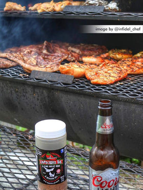 Dual door spice cap keeps flavor fresh between cooks