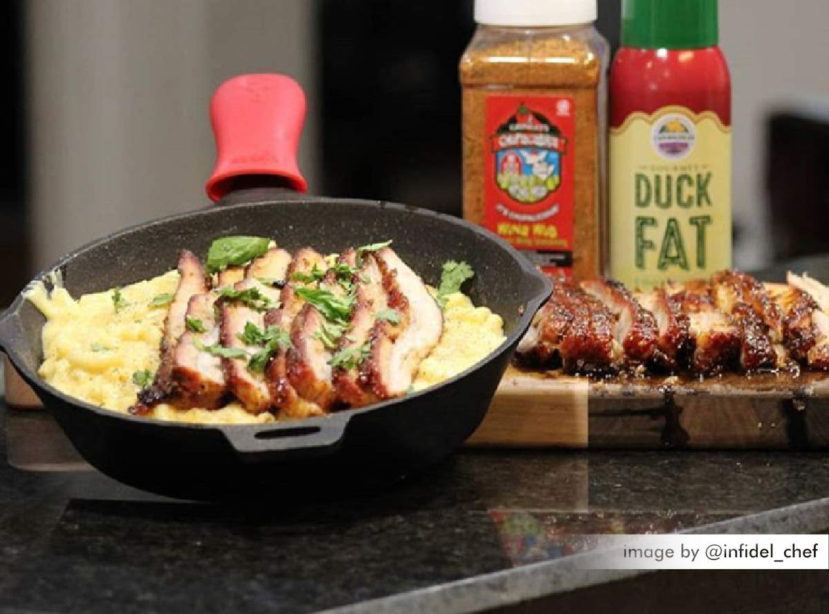 2 Gringos Chupacabra Wing Wub on pizza elevates flavor profile.