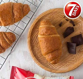 7 Days non-GMO ingredients croissant pack, simple everyday snacking.