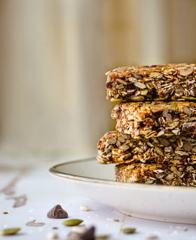 88 Acres dark chocolate sea salt granola bar chewy texture without dairy.