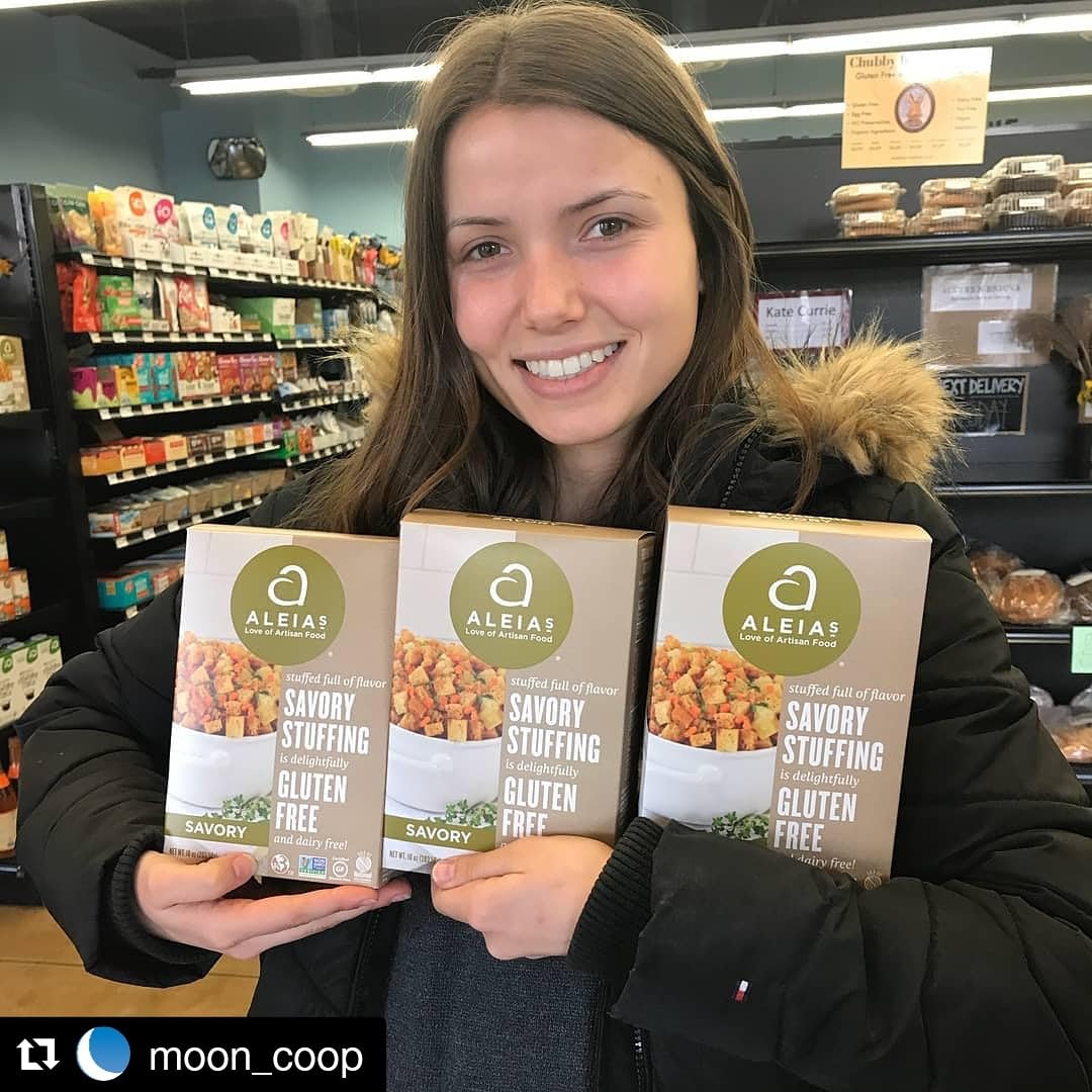 Aleia’s Best dairy-free claim closeup communicates allergy-friendly formulation.