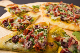 Alessi seasoning mix on salads pizzas and potatoes sparks vibrant flavor.