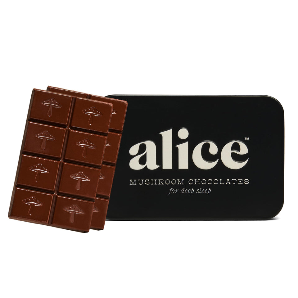 Alice Nightcap packaging shows premium ingredients for a soothing evening.