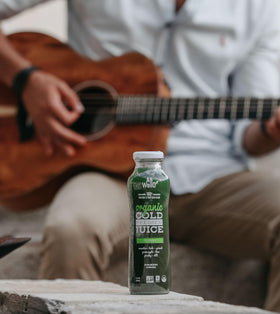 ALLWELLO juice glass pour captures bright aroma and refreshing taste ideal for daily hydration.