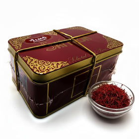 Alma Gourmet saffron threads close-up showing premium quality and vibrant color.