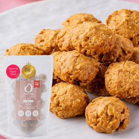 AMAGURA Amazake Oatmeal Cookies packshot showing convenient gluten-free 7oz packaging