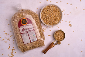 Amish Country Popcorn 6lb bag label signaling freshness