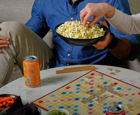 Texture close-up highlighting small hulless kernels for soft popping.