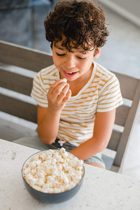 Amish Country Popcorn low calorie snack option
