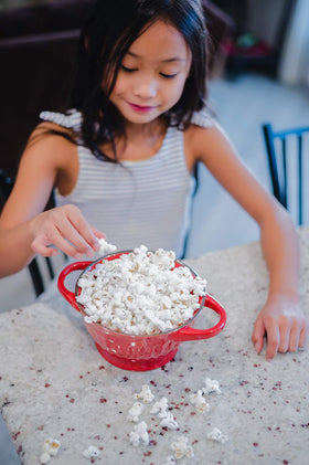 Amish Country Popcorn storage container keeps kernels fresh longer.