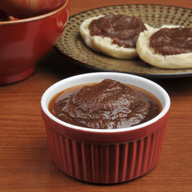 AMISH VALLEY Apple Butter ingredients label highlights all-natural apples and natural spices.