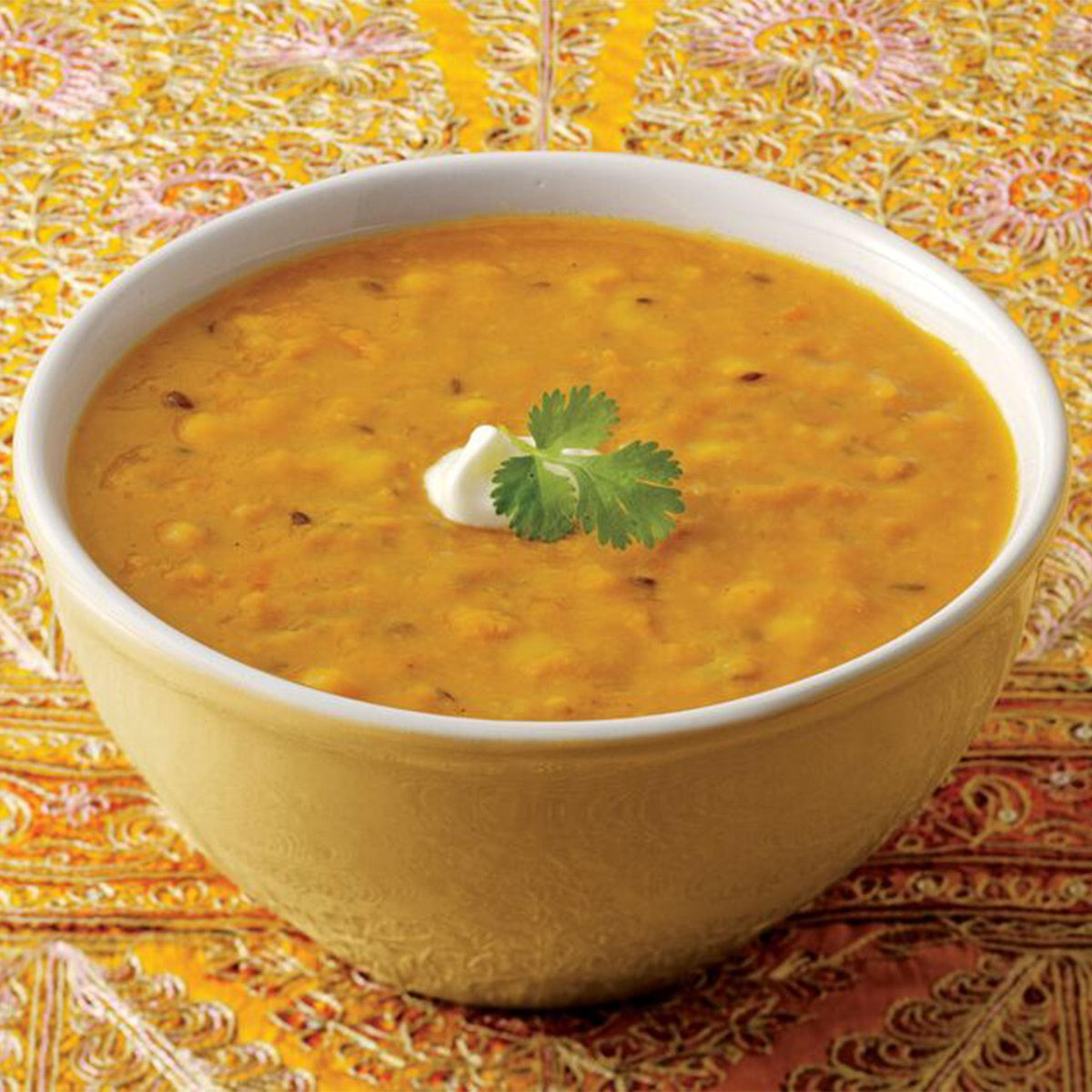 Amy's Golden Lentil Soup ingredients label highlights organic lentils and veggies.