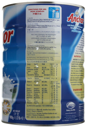 Anchor full cream milk powder scoop close-up for easy measuring
