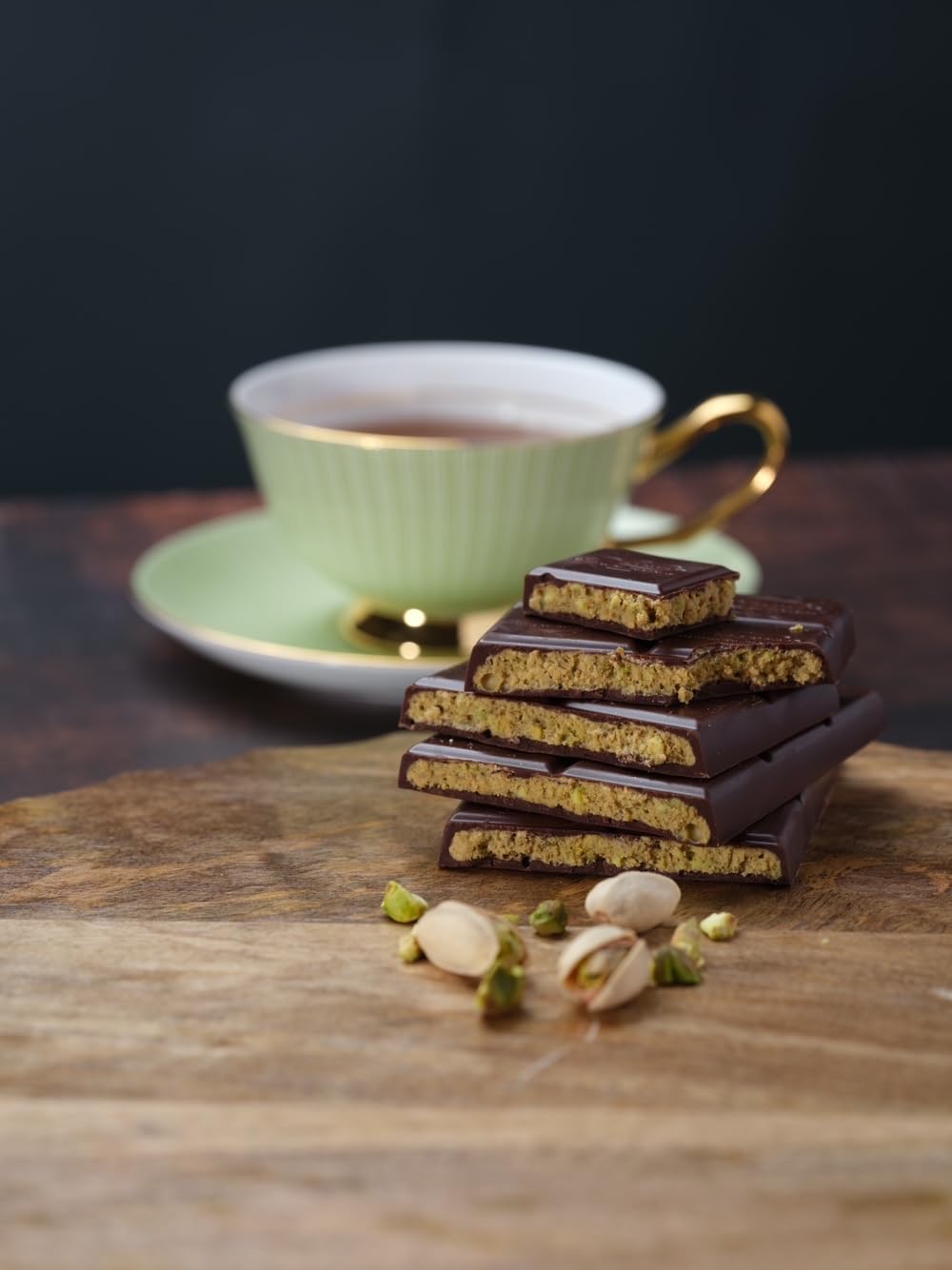 Andreano Dubai Gold 110g serving bar for generous tasting.