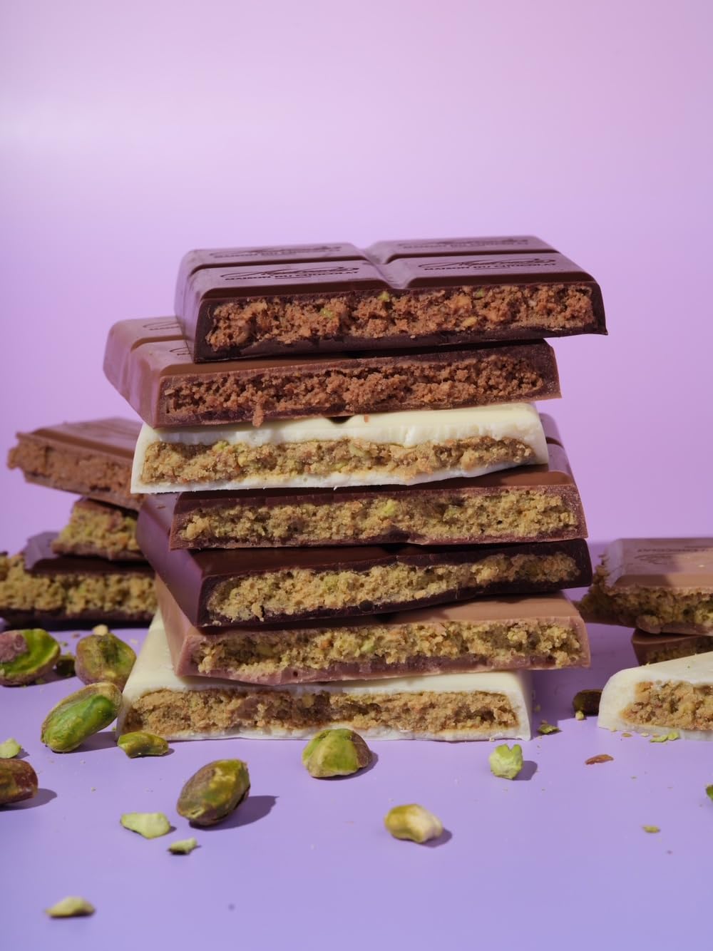 Andreano Dubai Gold chocolate bar blends Middle Eastern flair with gourmet polish.