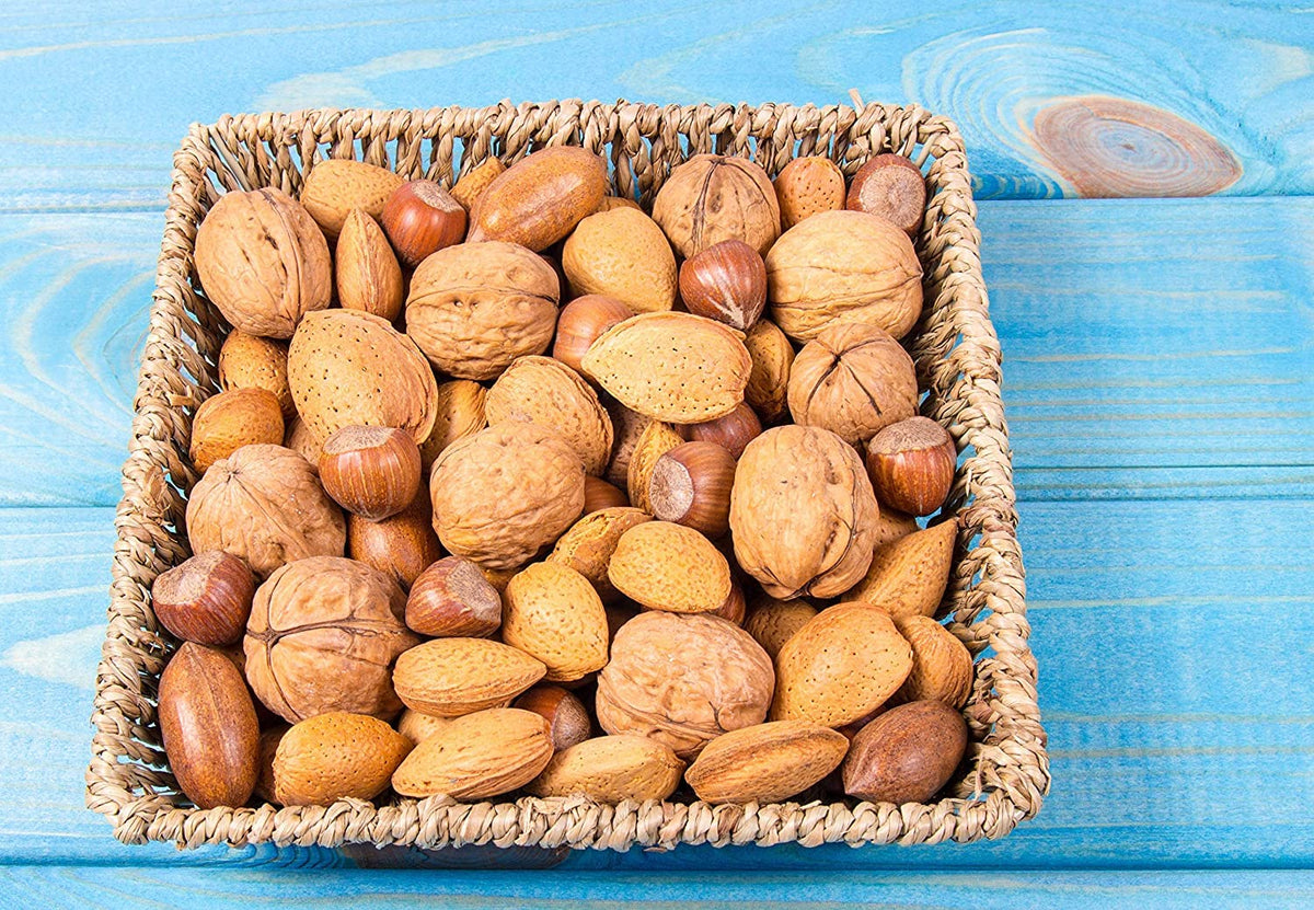 Anna and Sarah California almonds in shell, versatile for recipes.