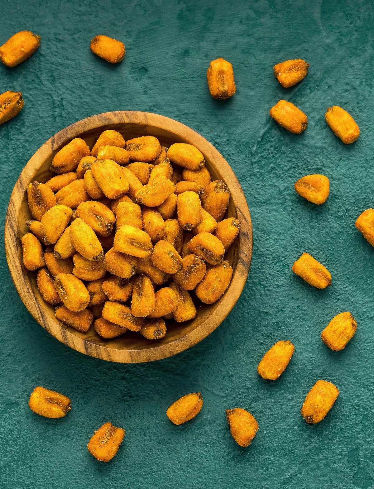 Anna and Sarah Crunchy corn nuts jar back shows secure lid and freshness.