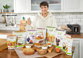 Anna and Sarah pumpkin seeds providing healthy fats for snacking
