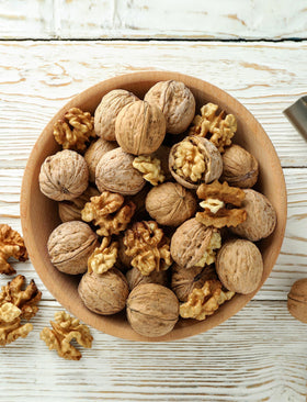 Anna and Sarah walnuts in shell, pour-ready chunks for roasting or baking.