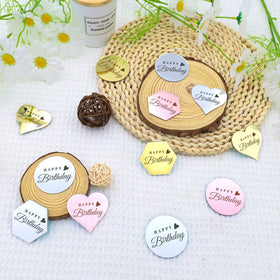 Ansee mirror acrylic cake topper creates a luxe cake statement