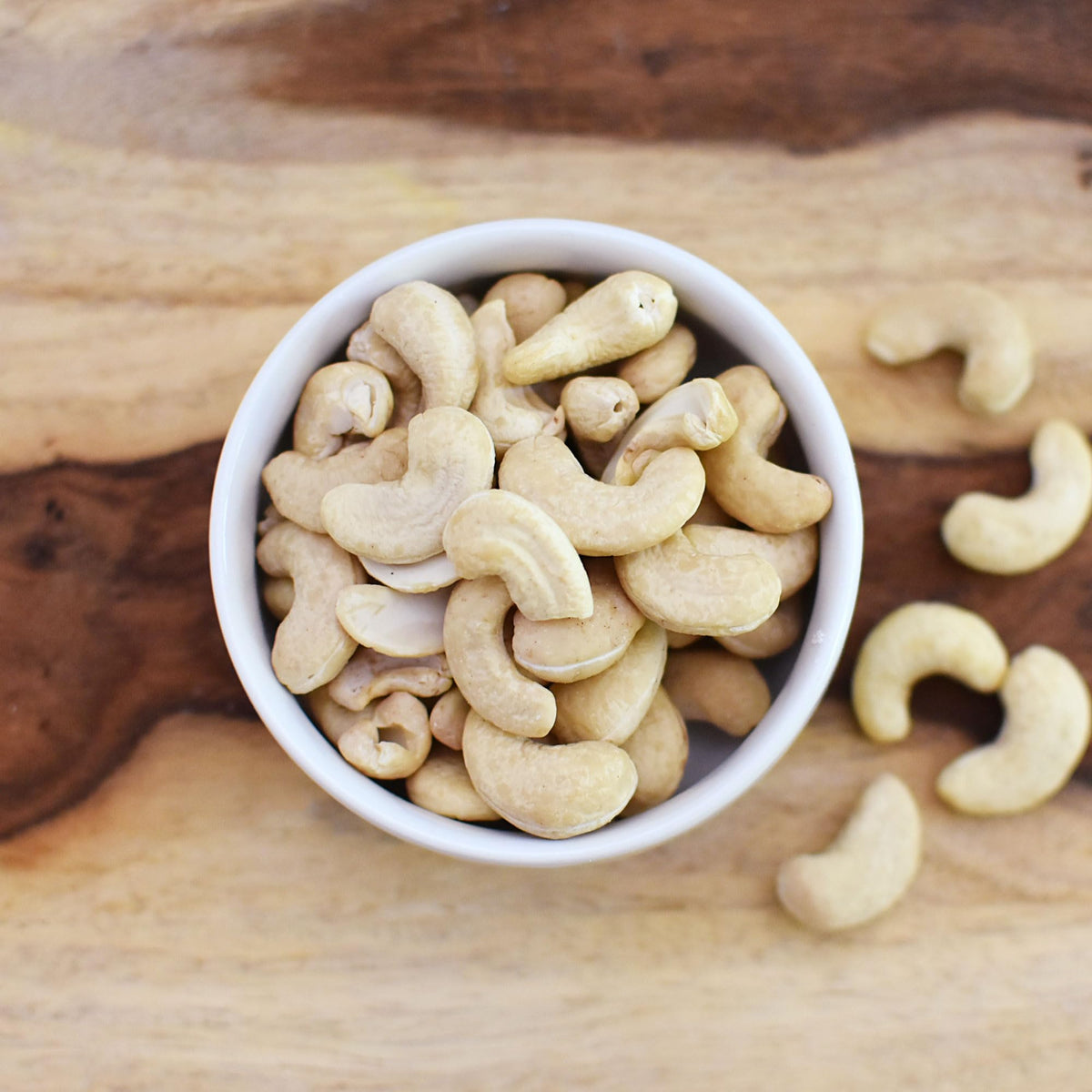 Anthony's cashews in a snack bowl highlight crunchy texture