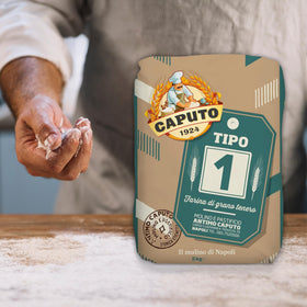 Antimo Caputo Tipo 1 flour texture close-up highlights natural bran.