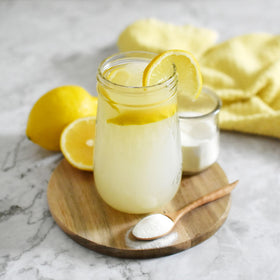 Baking cookies and scones with lemon powder enhances flavor without extra liquid.