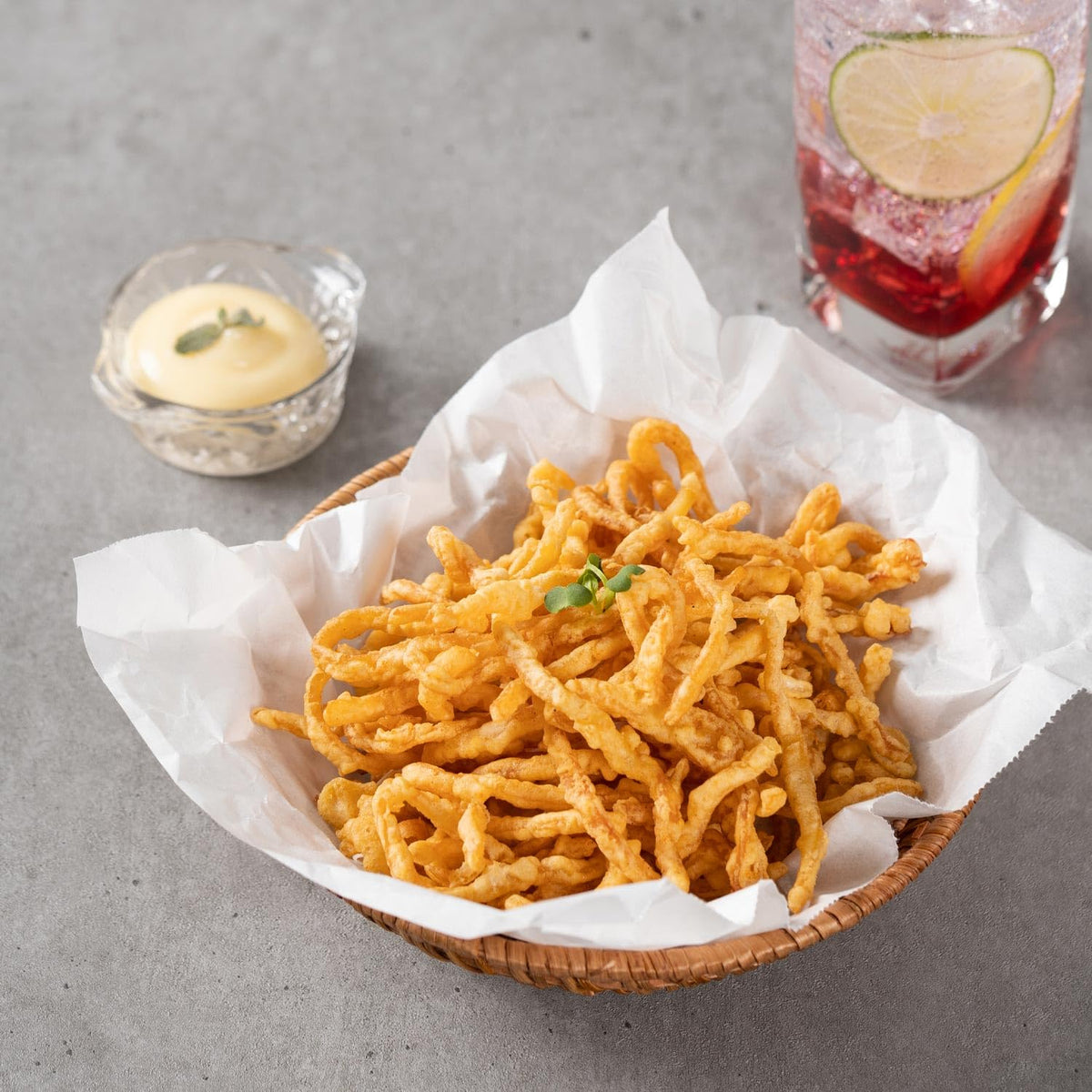 ARAWOOM ready-to-eat calamari jerky travel-pack on airplane or train