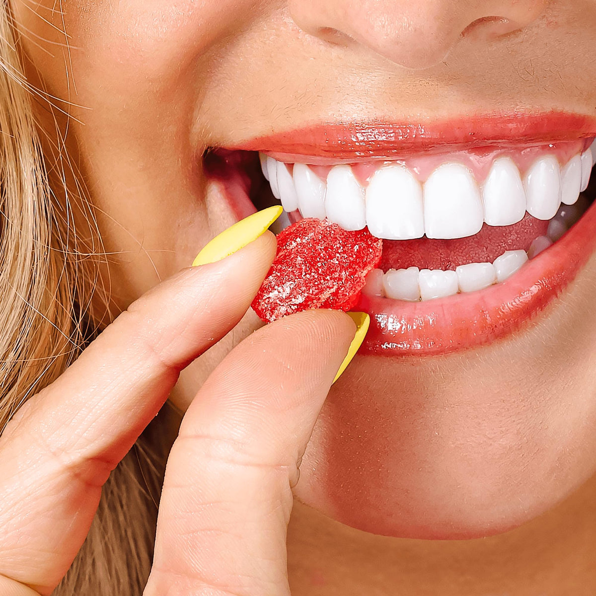 AriZona Sour Watermelon fruit snacks close-up, real fruit first ingredient for tasty, natural flavor.
