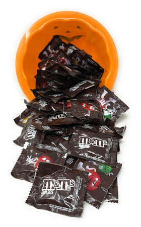 Assortit M&M Original Milk Chocolate ideal for party favors and events.