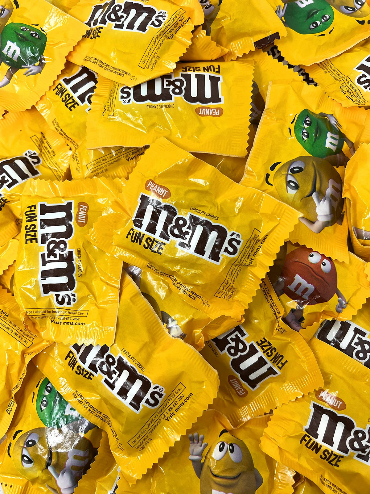 Assortit bulk candy bowl fill, ideal for parties and gatherings.