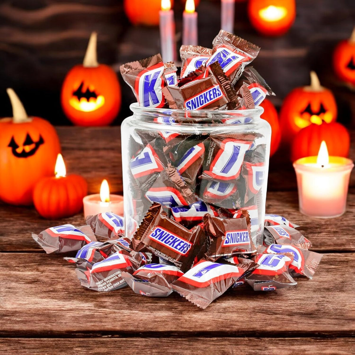 Snickers Minis in trick-or-treat bags for Halloween celebrations by Assortit.