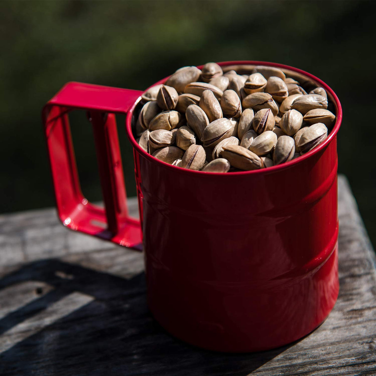 AZNUT snack-time pistachios ideal for parties or office breaks.