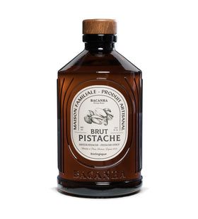Bacanha Organic Pistachio Syrup bottle for premium coffee and desserts.