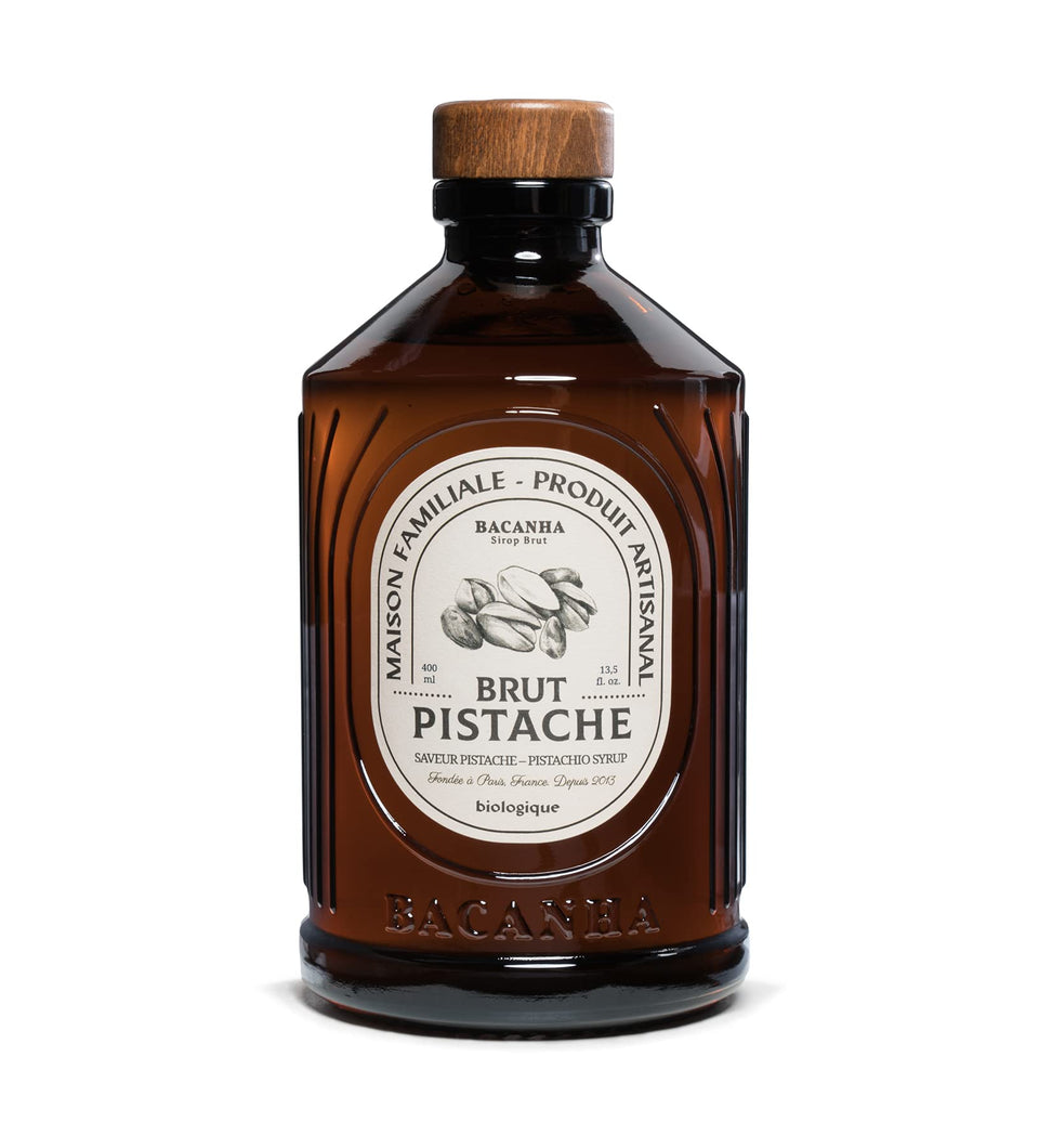 Bacanha Organic Pistachio Syrup bottle for premium coffee and desserts.
