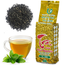 BACH TRA green tea buds harvested in Thai Nguyen for premium loose leaf.