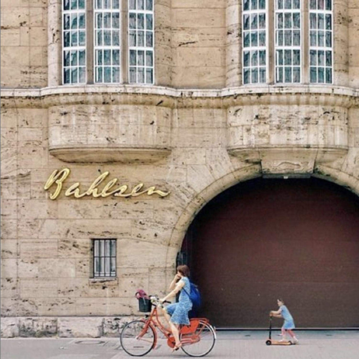 German-made Bahlsen Leibniz cookies reflect classic European biscuit craft.