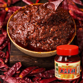 BAILINHOU rich red doubanjiang texture and aroma intensify dishes.