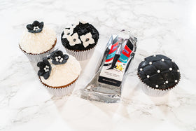 Bakerpan vanilla fondant helps you achieve a polished finish on celebratory desserts.