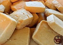Bakers Est 1851 Eet Sum Mor lunchbox snack option for kids and adults.