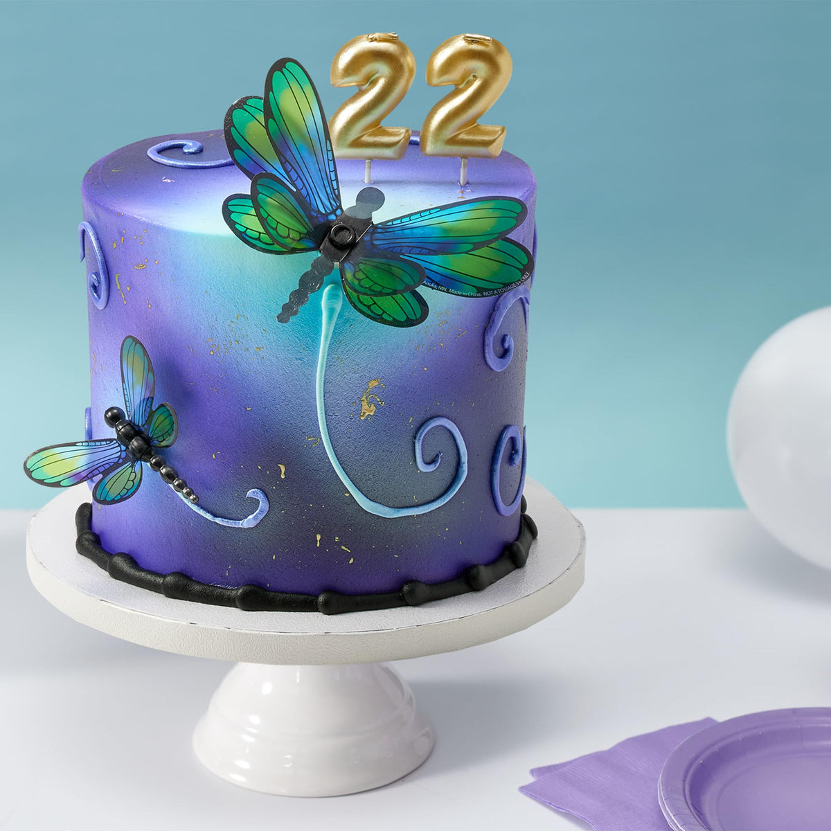 Bakery Crafts Hawaiian Blue creates oceanic accents on cookies