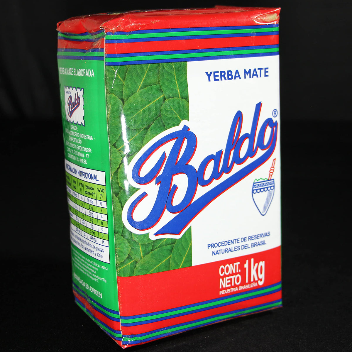 Baldo Yerba Mate leaves close-up for rich aroma.