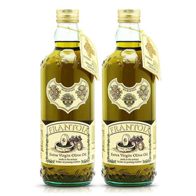 Barbera Frantoia olive oil bottle close-up highlighting premium Sicilian blend.