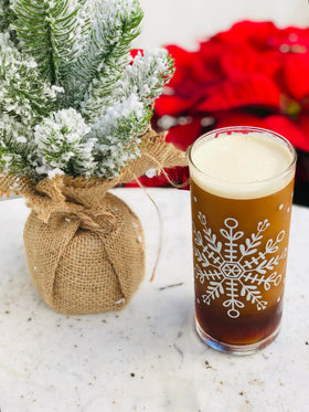 Mug steam from Barnie's Santa's White Christmas reveals coconut and caramel notes.
