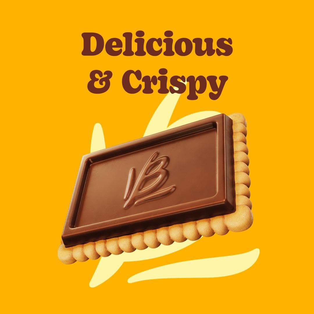 Bauducco Choco Biscuit close-up of crispy chocolate coating for a satisfying snack