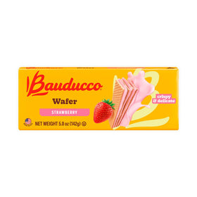 Bauducco vanilla wafer close-up showing delicate cream layers and crisp texture