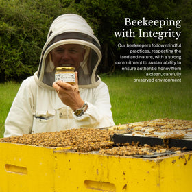 Bees & Trees Manuka honey gift packaging signaling premium gift.