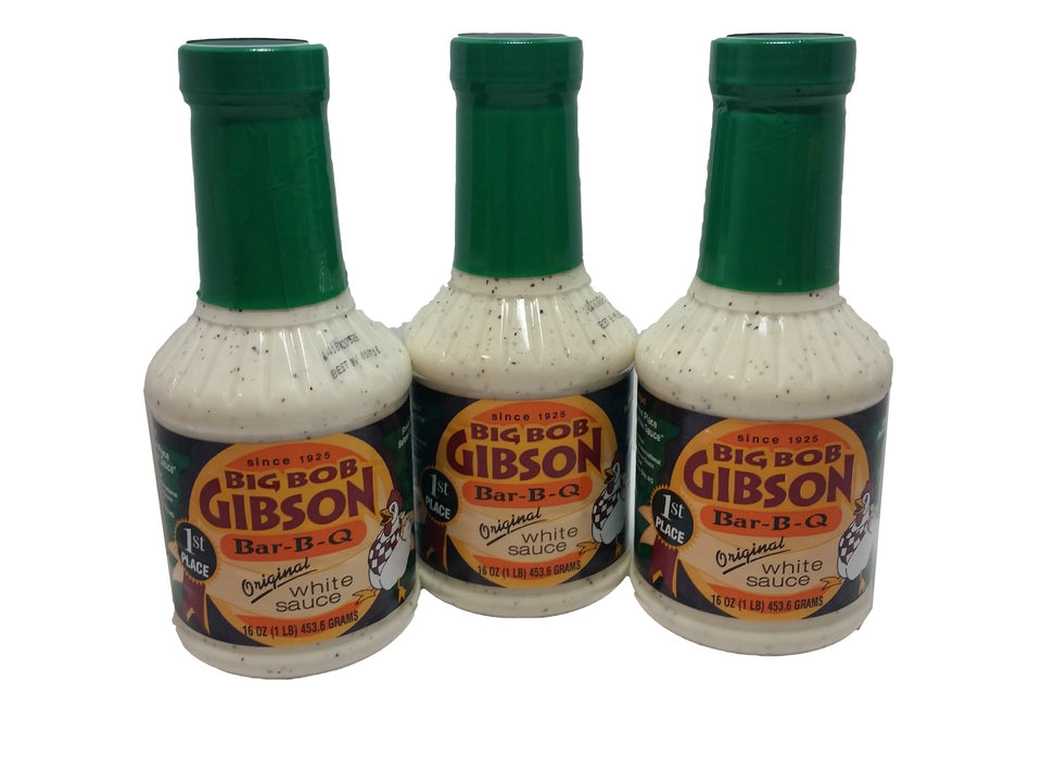 Big Bob Gibsons Original White Sauce bottle pour, ideal for ribs and dipping